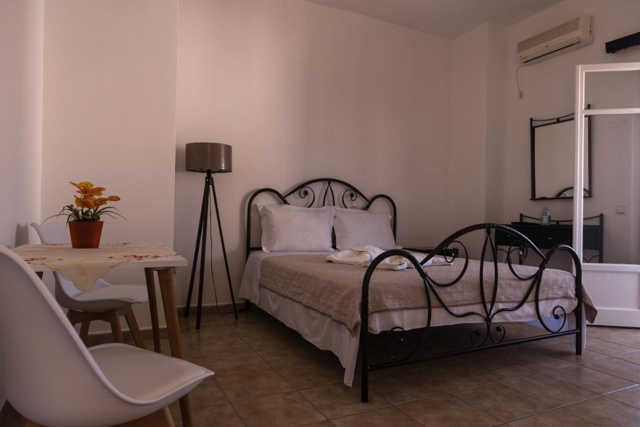 Anastasia Rooms Adamantas Exterior photo