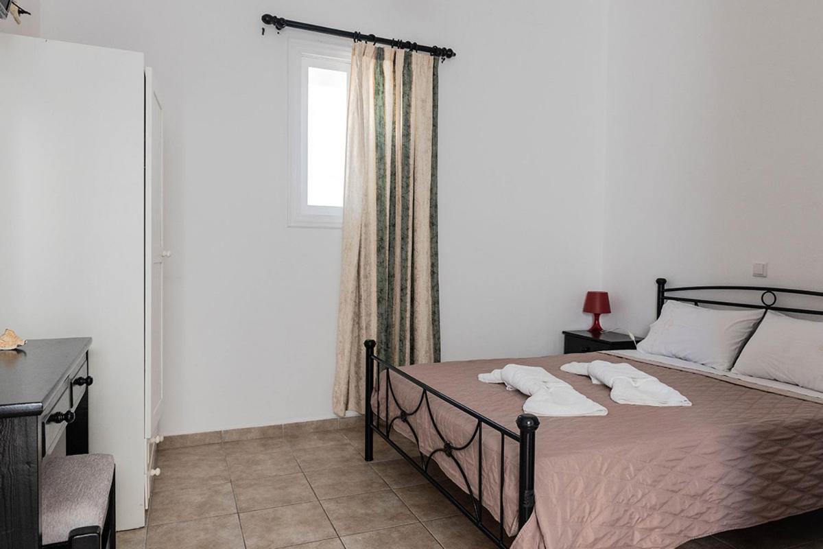 Anastasia Rooms Adamantas Exterior photo